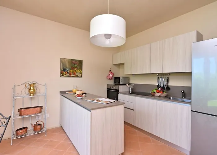 Ulivo Nel Borgo Santa Chiara גאבוראנו