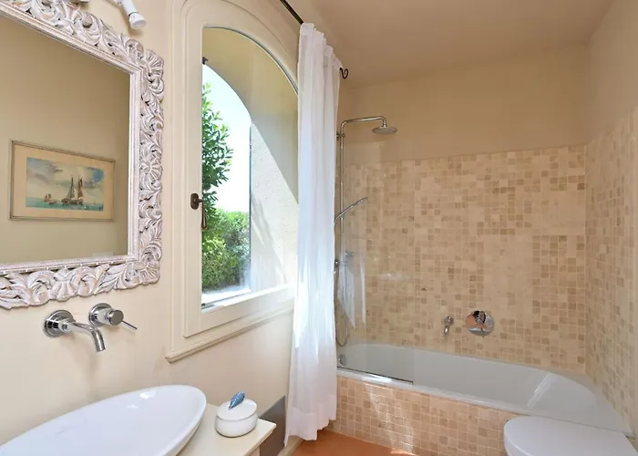 בית נופש Ulivo Nel Borgo Santa Chiara גאבוראנו